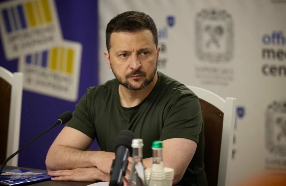 Ukrajinský prezident Volodymyr Zelenskyj se nevzdává.