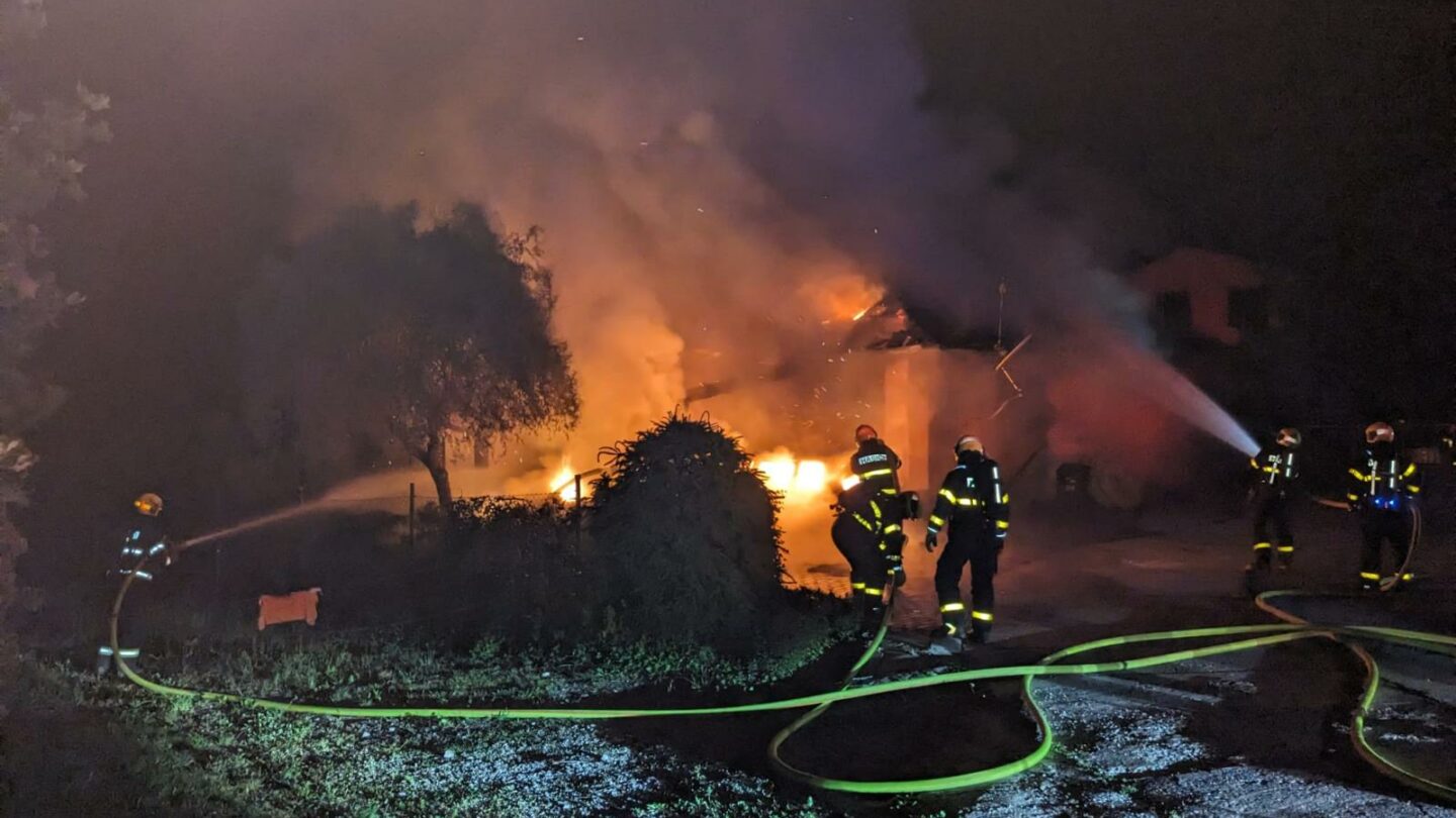 Požár rodinného domu v Petrovicích u Karviné byl založen úmyslně.