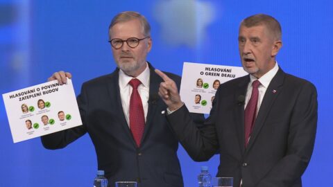 Premiér Petr Fiala (ODS) v debatě s šéfem hnutí ANO Andrejem Babišem.