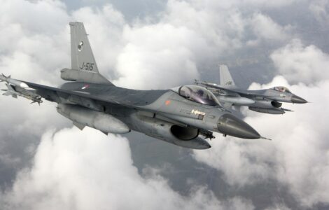 Dvojice nizozemských strojů F-16