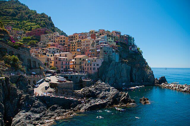 Město Manarola v oblasti Cinque Terre v Itálii