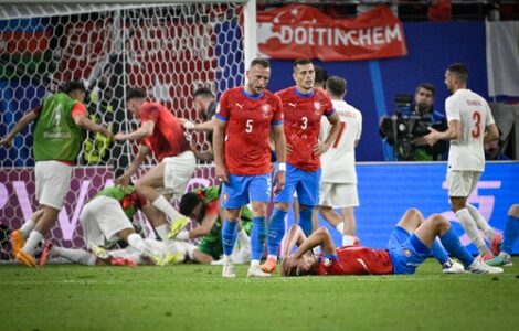 Česko po prohře s Tureckem končí na fotbalovém mistrovství.