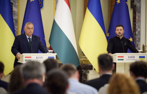 Maďarský premiér Viktor Orbán na tiskové konferenci po bilaterální schůzce s ukrajinským prezidentem Volodymyrem Zelenským.