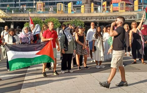 Propalestinská demonstrace ve Stockholmu