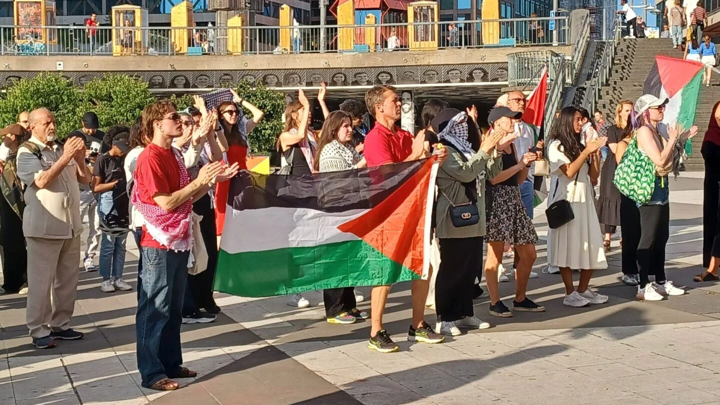 Propalestinská demonstrace ve Stockholmu