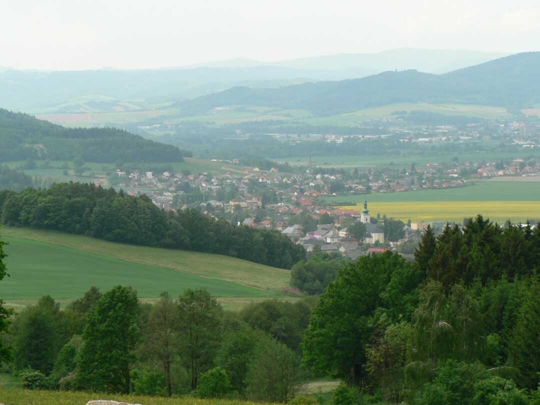 Pohled na Nový Malín na Šumpersku, kde se po válce usídlilo i mnoho volyňských Čechů.