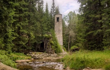 Protržená přehrada na Bílé Desné se stala jednou z nejhorších neštěstí v historii českého vodohospodářství.