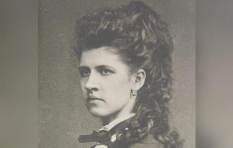 Zdeňka Havlíčková na fotografii z roku 1871, zhruba rok před svou smrtí. 