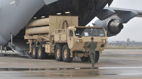 Systém THAAD převážený letounem C-17 Globemaster III