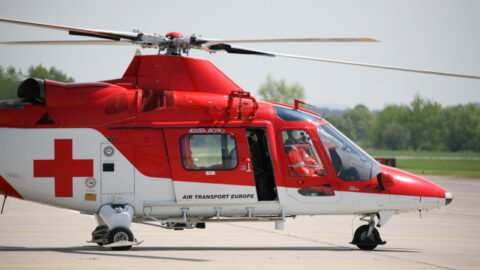 Vrtulník Agusta A109K2, OM-ATK slovenské společnosti AIR - TRANSPORT EUROPE, spol. s r.o. (ATE) na letišti v Hradci Králové.