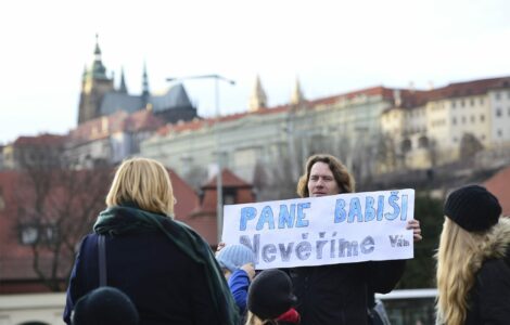 Demonstrace proti Andreji Babišovi