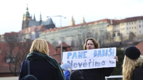 Demonstrace proti Andreji Babišovi